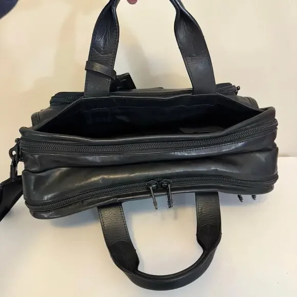 Tumi Alpha Slim Deluxe Briefcase Bag Black Leather Portfolio Messenger Business - Picture 10 of 14